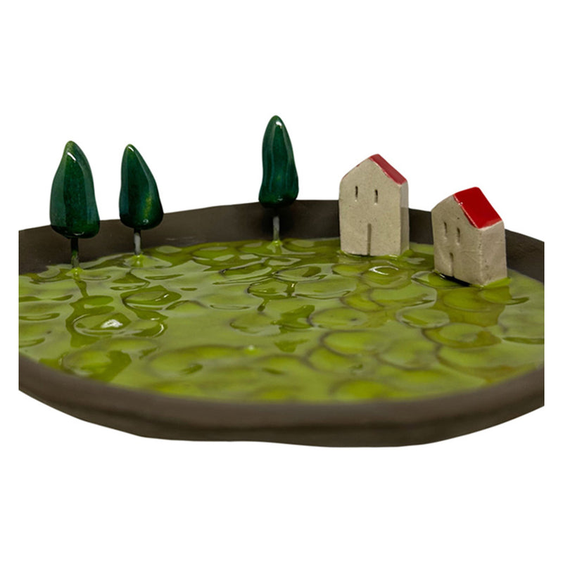 Uc agac ve iki ev ile suslenmis yesil seramik tabak_Green ceramic plate decorated with three trees and two houses