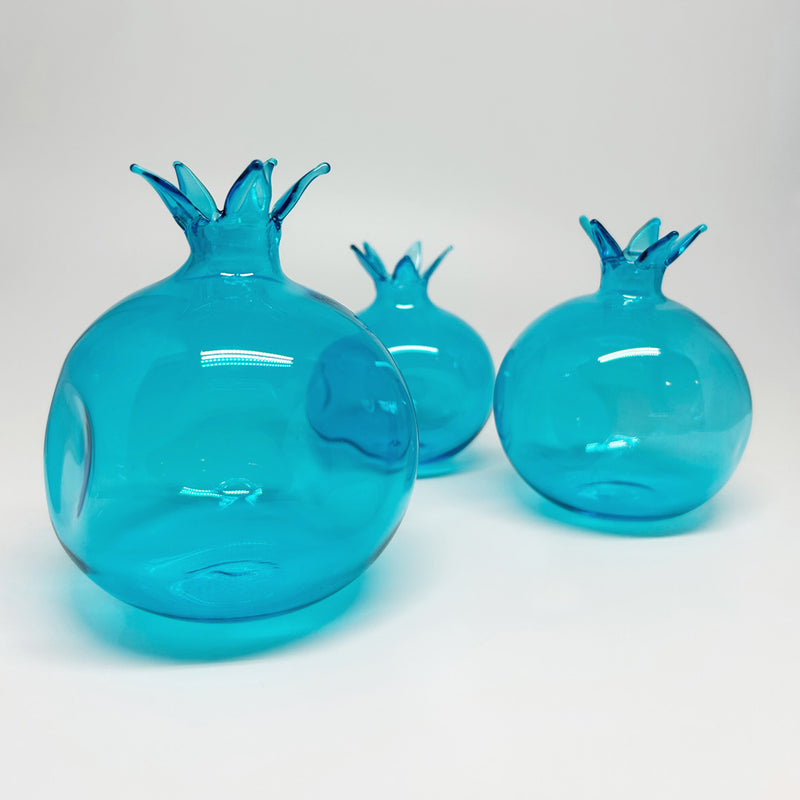 Uc boy havuz mavisi seffaf cam nar_Cyan blue glass pomegrantes in three sizes