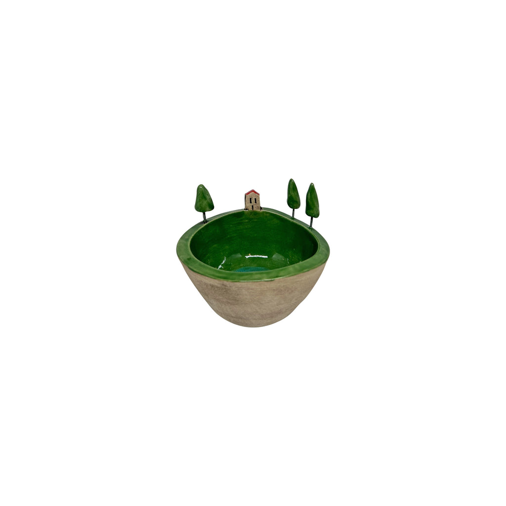 Uzun agaclar ve kucuk bir ev ile suslenmis seramik hediyelik kase_Giftware bowl decorated with tall trees and a small house