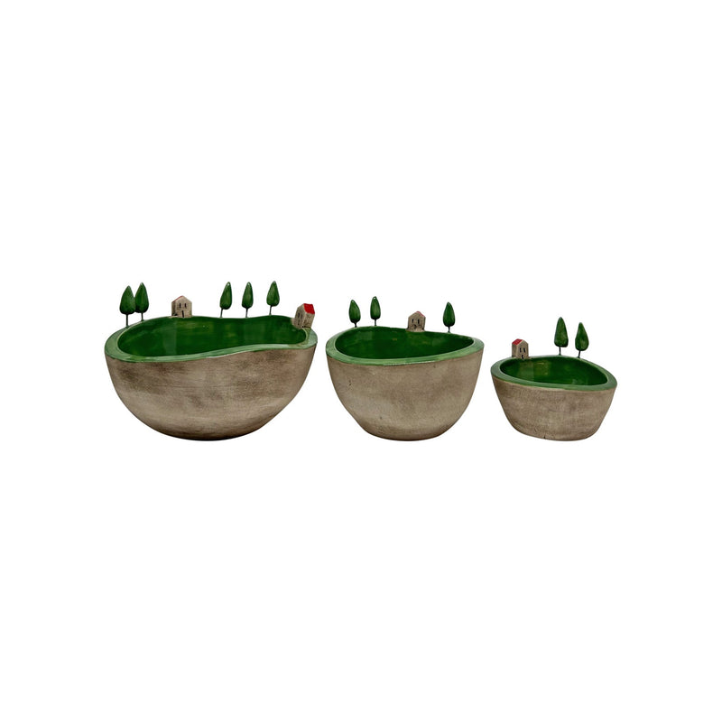 Yan yana dizilmis uc adet seramik kase_Three handmade ceramic bowls side by side