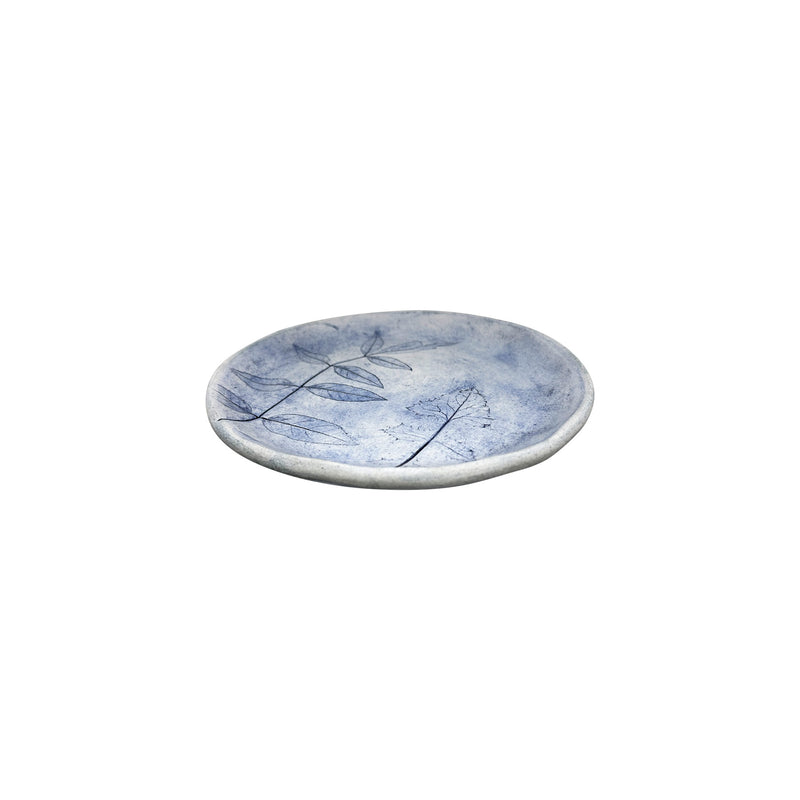 Yan yana iki degisik bitki basilmis seramik mavi tabak_Blue ceramic plate with two different plants pressed in it