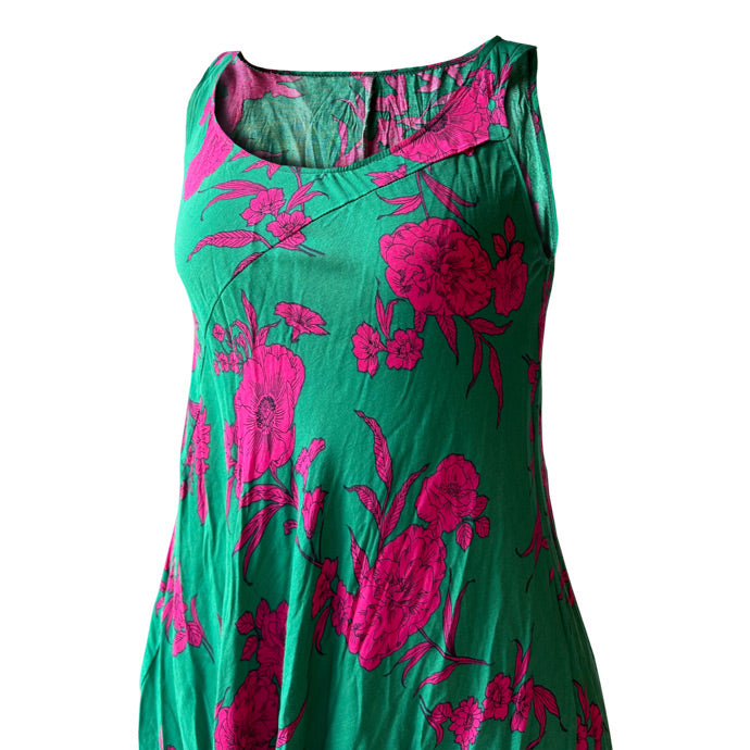 Yesil ustune pembe cicekli askili pamuklu elbise_Green and pink cotton dress with straps