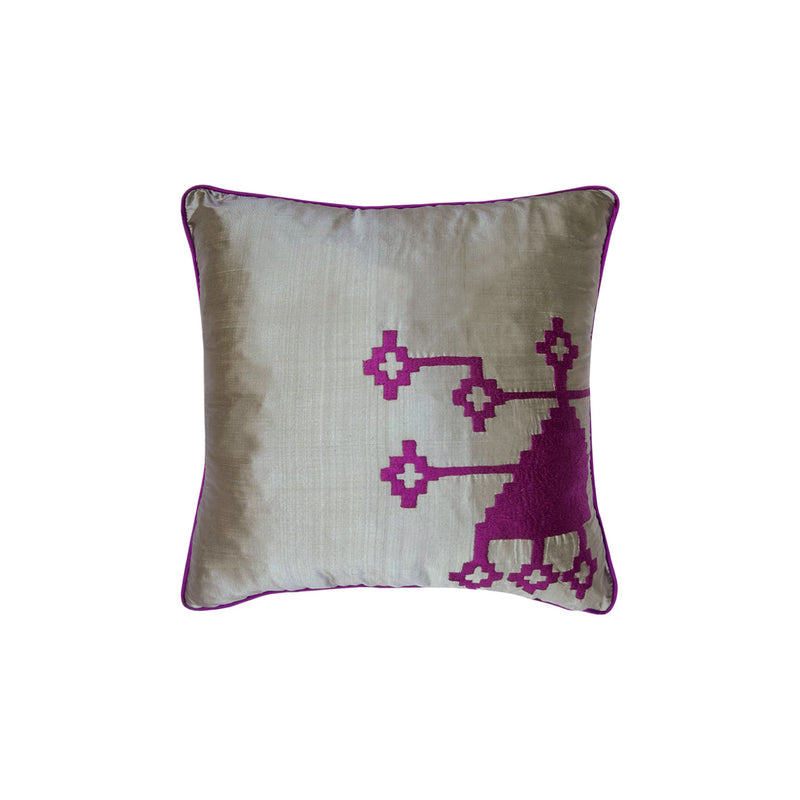 Evlilik istegi ifadesi sac bagi motifiyle cekici ipek kirlent_Elegant silk cushion with hair band motif expressing the wish of getting married