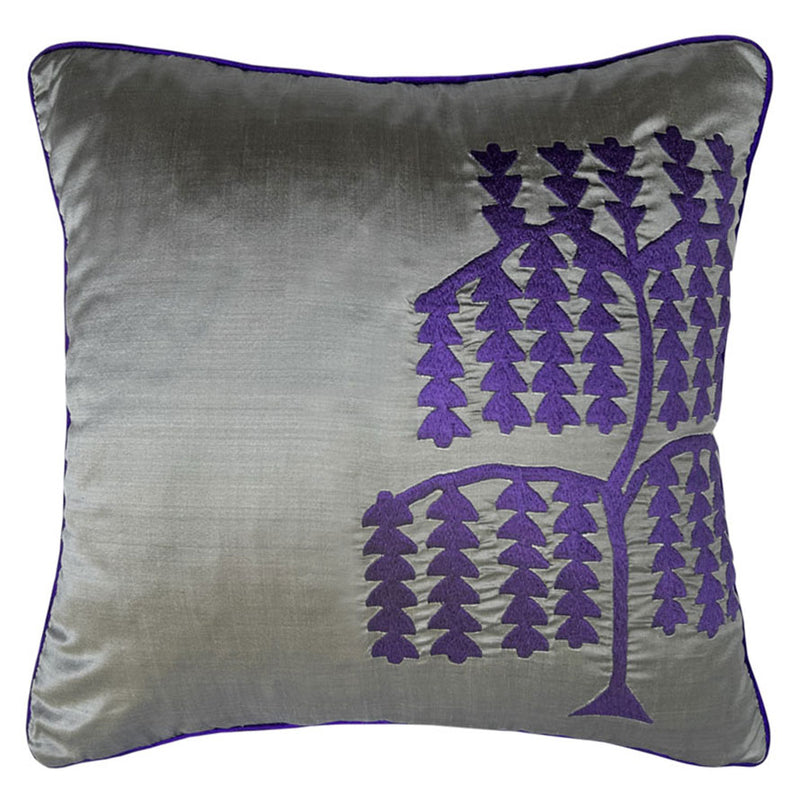 Gri ustıne gece mavisi hayat agaci motifli ipek kare yastik_Grey silk cushion with dark blue tree of life motif_kissen_coussin