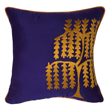 Koyu mor ipek ustune altin rengi hayat agaci nakisli ipek kirlent_Dark purple silk cushion with golden colored tree of life motif