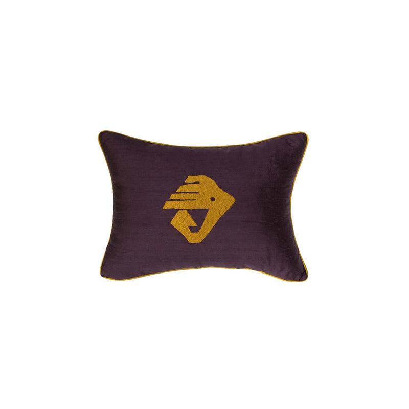 Kuvvet kudret sembolu kus motifli dikdortgen ipek kirlent_Silk rectangular cushion with bird motif symbolizing power and strength