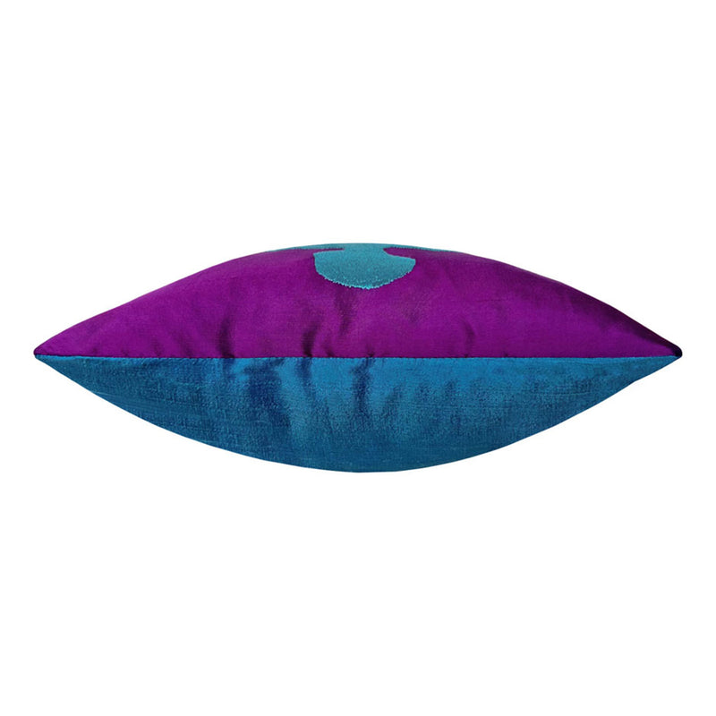 Mavi ve mor renklerde islemeli kucuk yastik_Embroidered small cushion in blue and purple colors_kissen_coussin