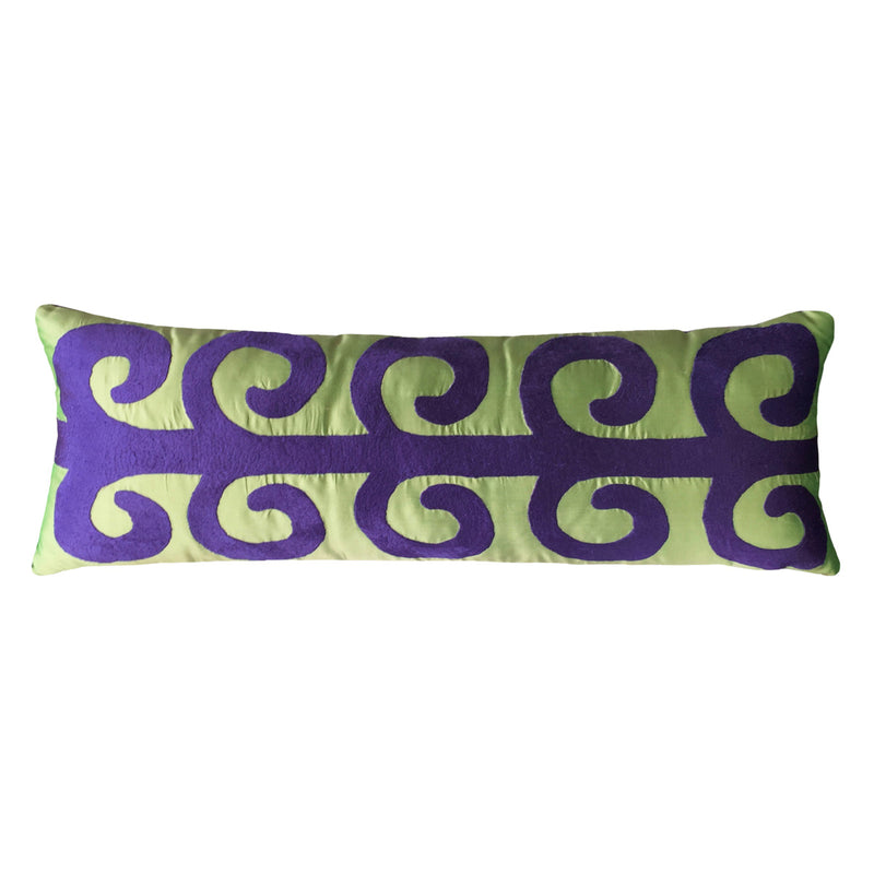 Nil yesili ustune mor hayat agaci motifli uzun ipek kirlent_Light green long silk cushion with purple tree of life motif