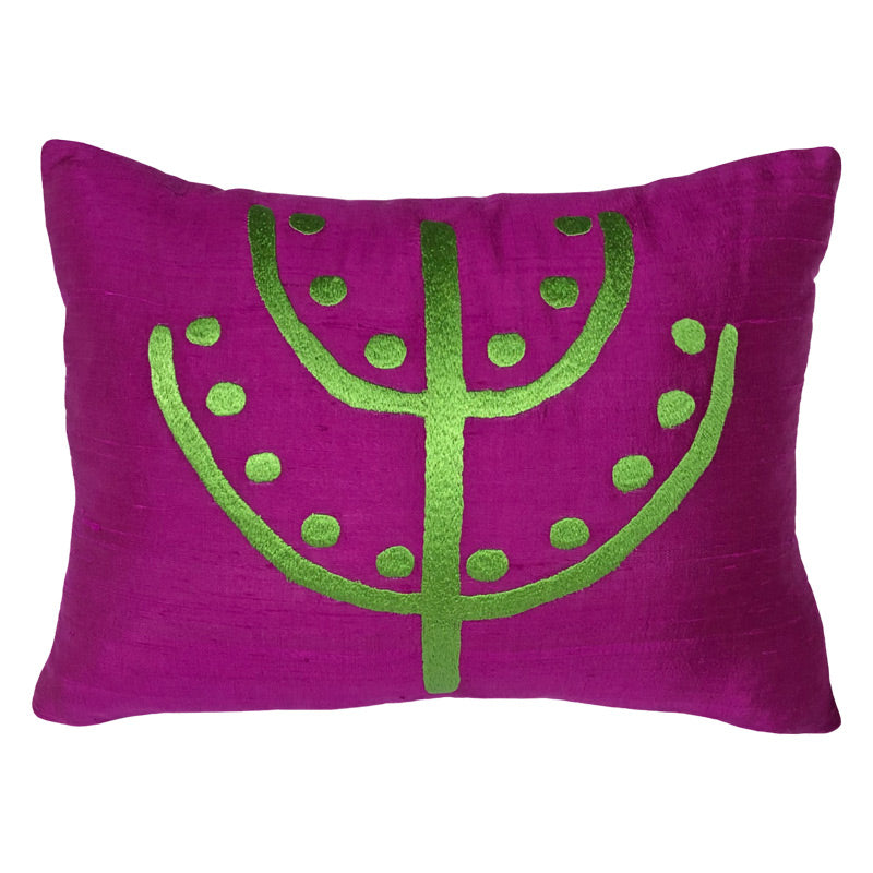 Parlak yesil nakisli el isi dekoratif ipek yastik_Silk decorative handmade cushion with neon green embroidery_kissen_coussin