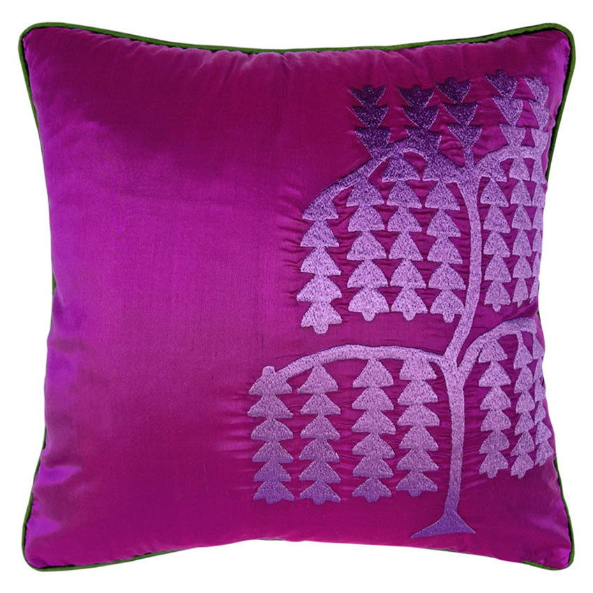 Samanizmde samanin seyahatlerinde merdiven gorevindeki hayat agaci motifli yastik_Pillow with motif of tree of life that helps shaman with his journey through underground and sky