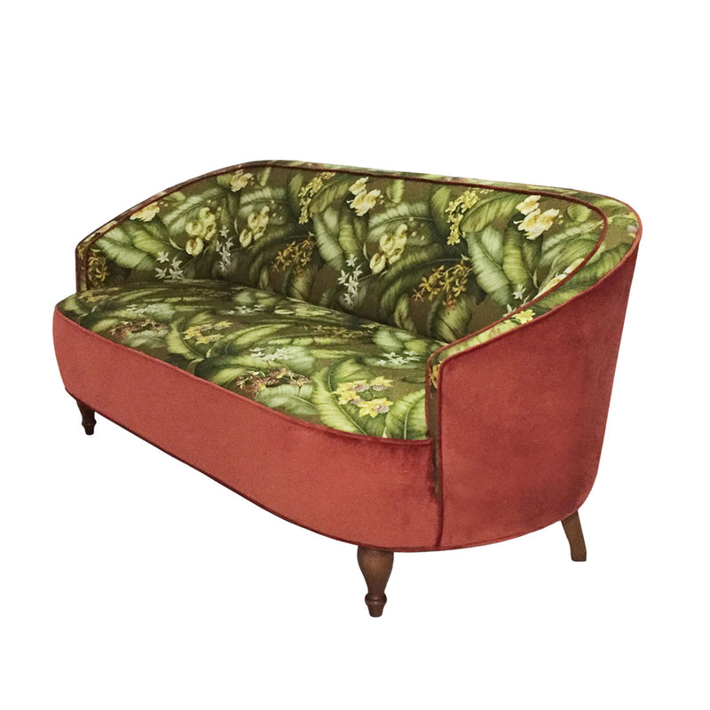 Yani arkasi ve onu kizil kadife ici mzu yapragi desenli kanepe_Banana leaf patterned couch with pale red velvet back side and front